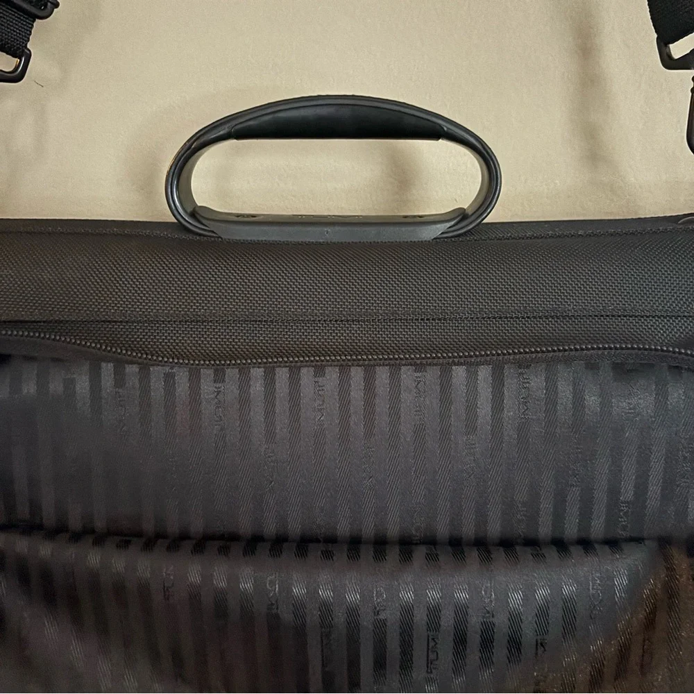 TUMI Garment Bag Travel Black Luggage Cover Full Suits Bifold Nylon 234D3